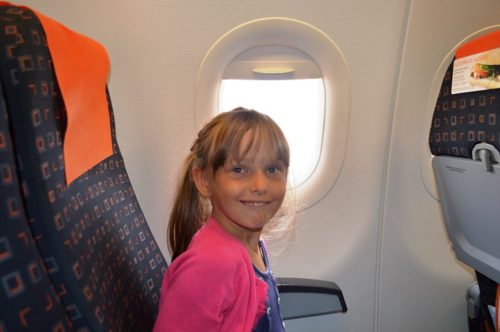 EasyJet Verona to Gatwick, EasyJet Verona to Gatwick, airline, airline review, Easyjet review, flying with toddlers, travel with twins, flying with toddler twins, 