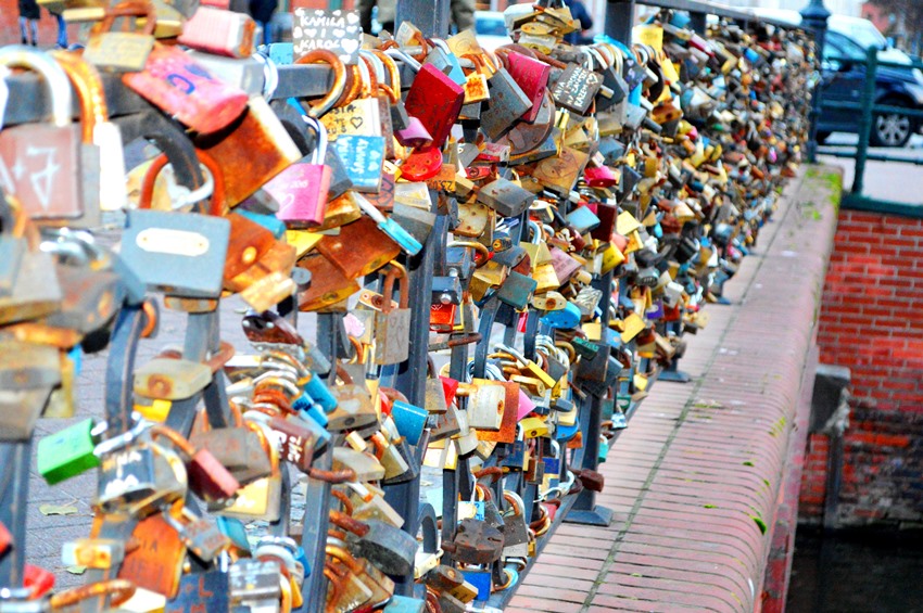 love locks. love lock bridge, Gdansk