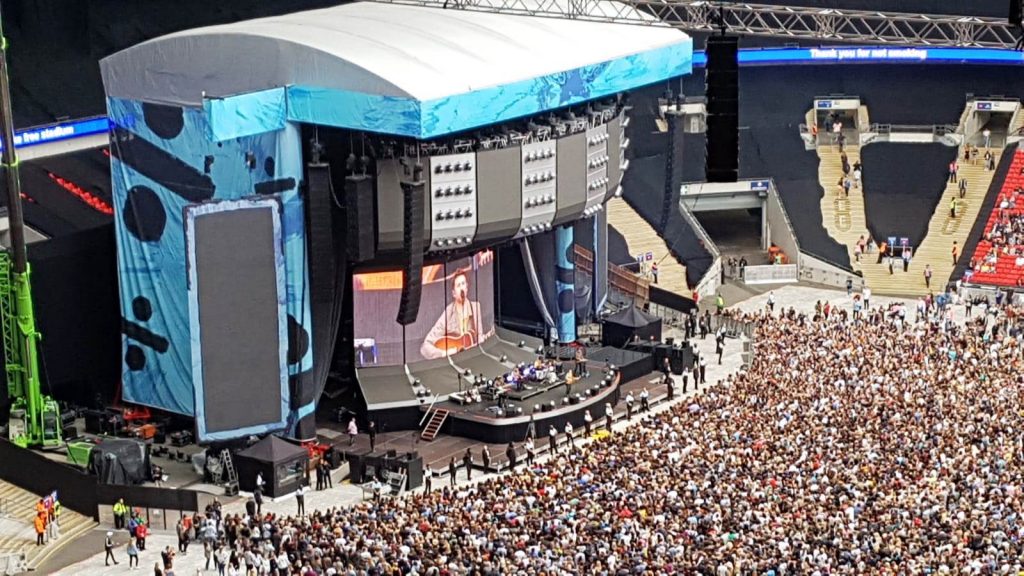 Jamie Lawson live at Wembley Stadium, Jamie Lawson on stage, 